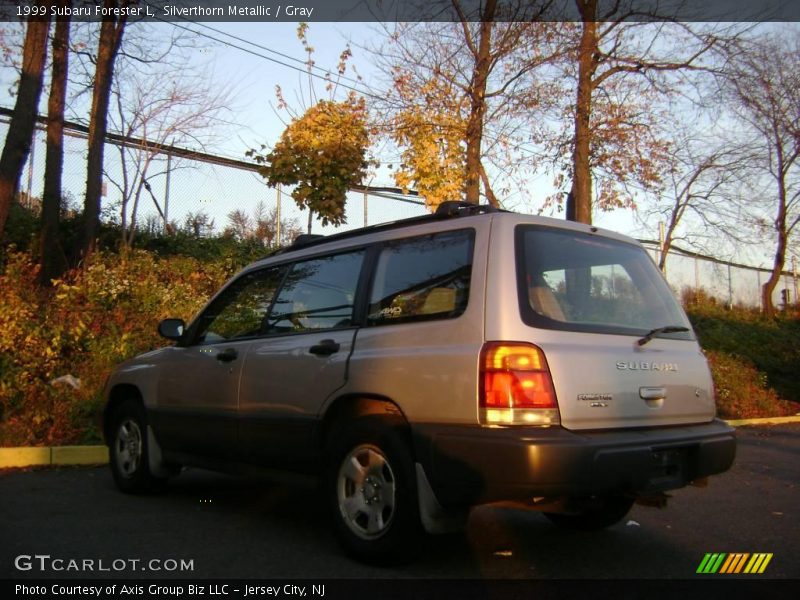 Silverthorn Metallic / Gray 1999 Subaru Forester L