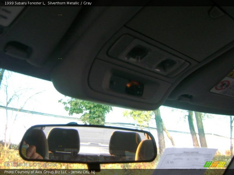 Silverthorn Metallic / Gray 1999 Subaru Forester L