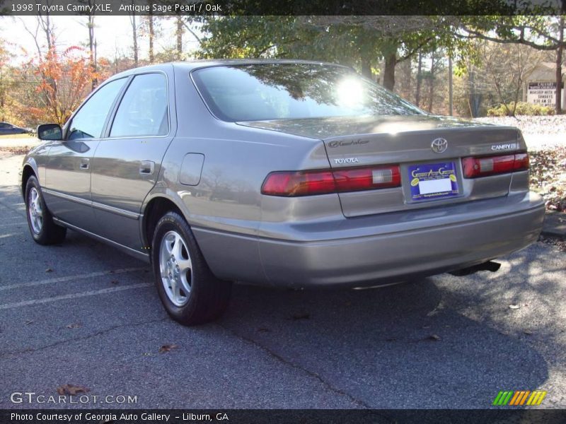 Antique Sage Pearl / Oak 1998 Toyota Camry XLE