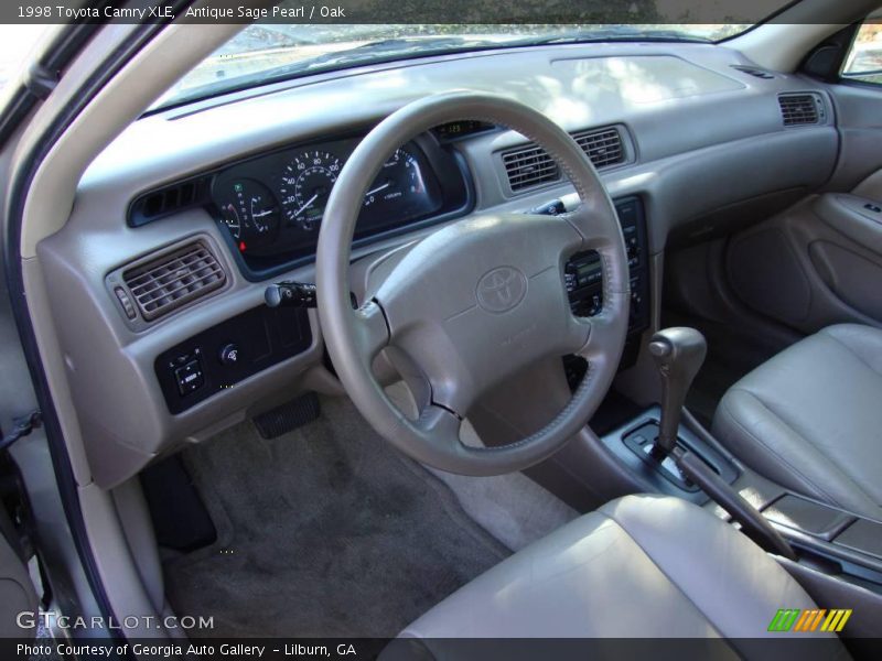 Antique Sage Pearl / Oak 1998 Toyota Camry XLE