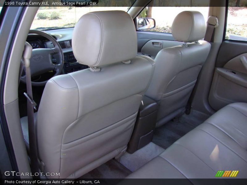 Antique Sage Pearl / Oak 1998 Toyota Camry XLE