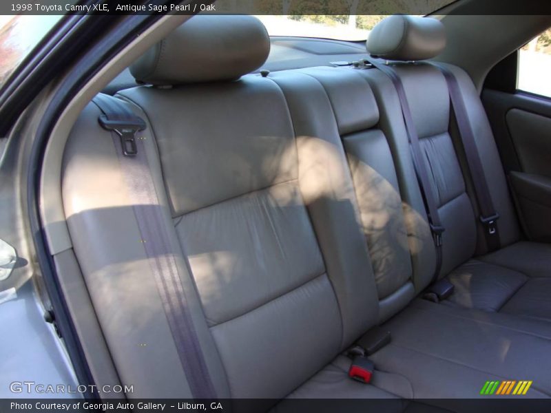 Antique Sage Pearl / Oak 1998 Toyota Camry XLE