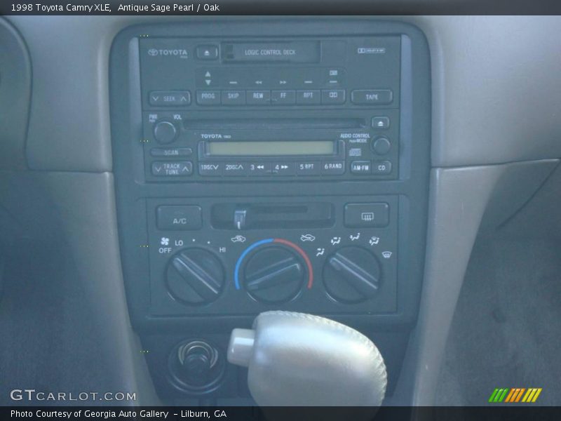 Antique Sage Pearl / Oak 1998 Toyota Camry XLE