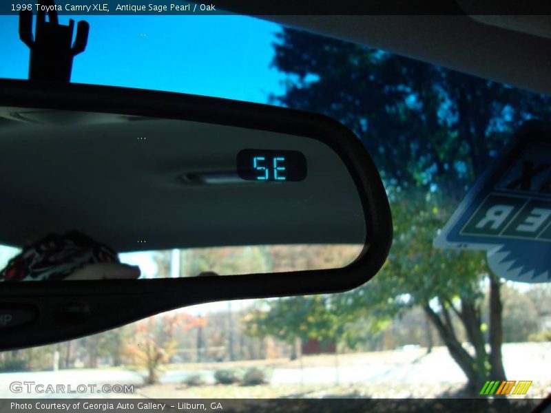 Antique Sage Pearl / Oak 1998 Toyota Camry XLE