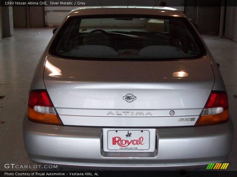 Silver Metallic / Grey 1999 Nissan Altima GXE