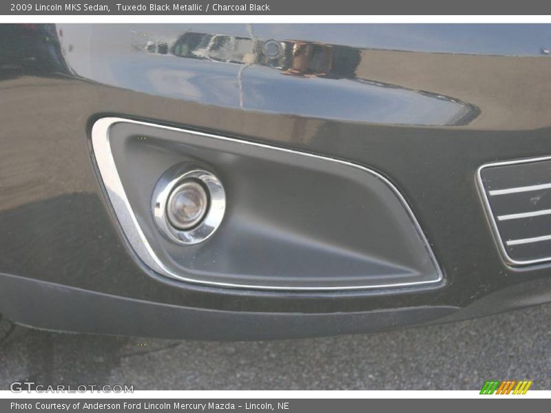 Tuxedo Black Metallic / Charcoal Black 2009 Lincoln MKS Sedan