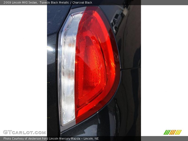 Tuxedo Black Metallic / Charcoal Black 2009 Lincoln MKS Sedan