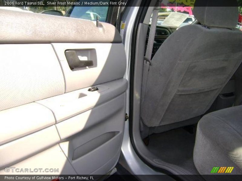 Silver Frost Metallic / Medium/Dark Flint Grey 2006 Ford Taurus SEL