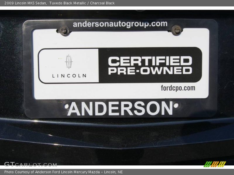 Tuxedo Black Metallic / Charcoal Black 2009 Lincoln MKS Sedan