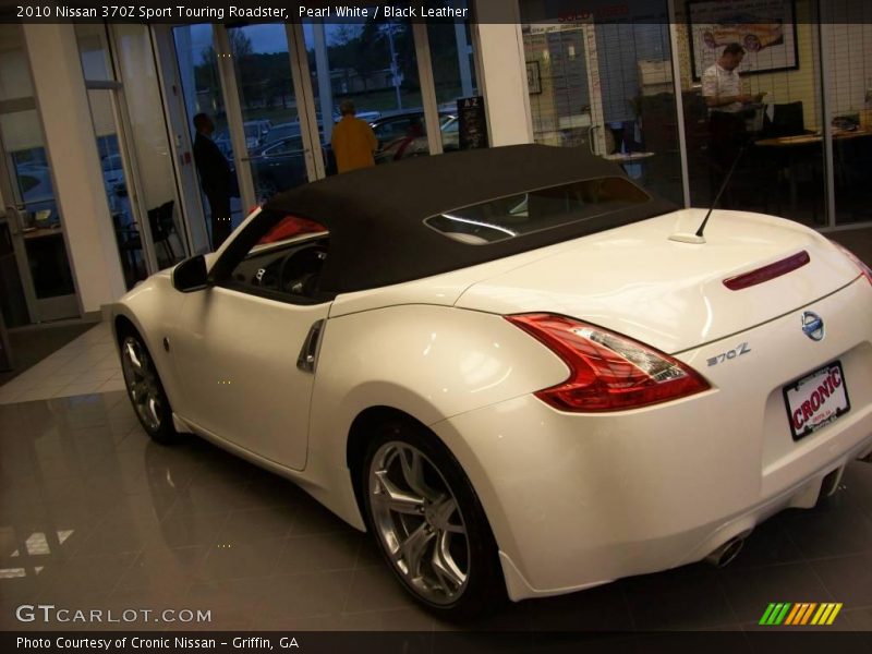 Pearl White / Black Leather 2010 Nissan 370Z Sport Touring Roadster