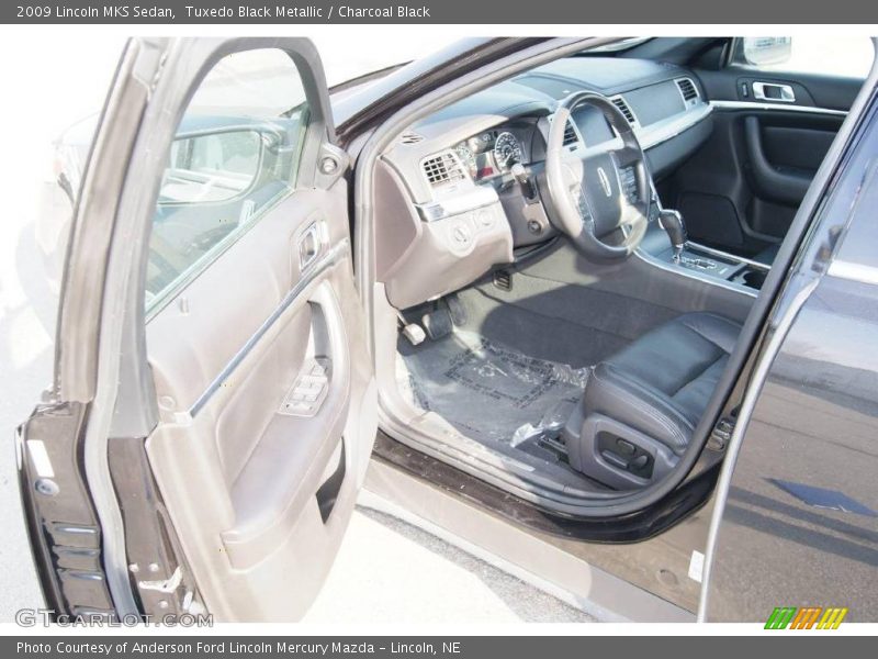 Tuxedo Black Metallic / Charcoal Black 2009 Lincoln MKS Sedan