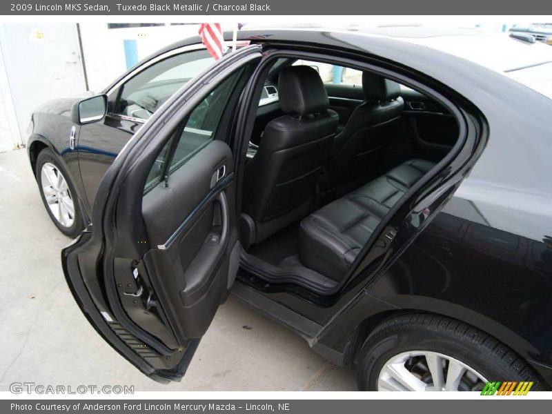 Tuxedo Black Metallic / Charcoal Black 2009 Lincoln MKS Sedan