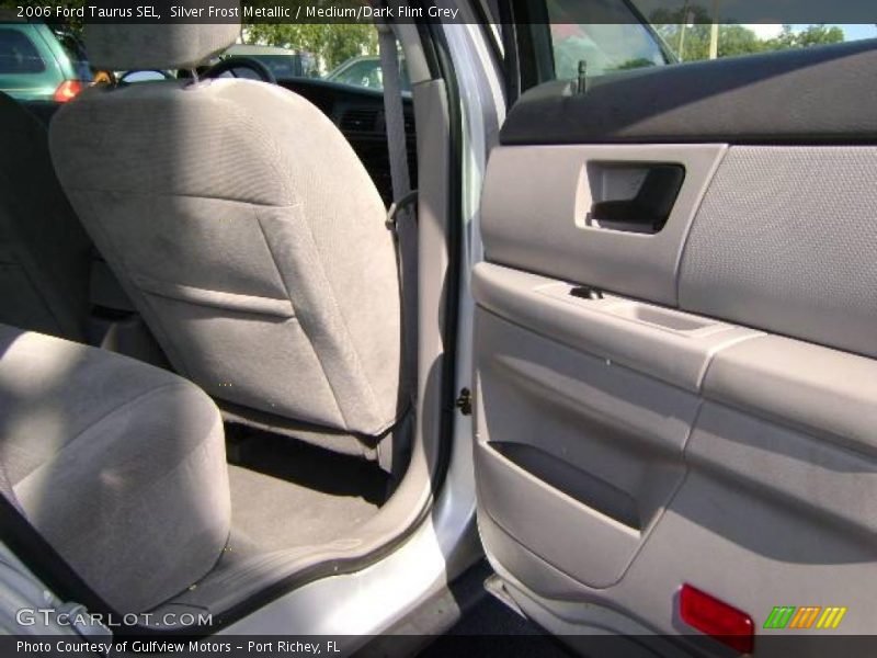 Silver Frost Metallic / Medium/Dark Flint Grey 2006 Ford Taurus SEL