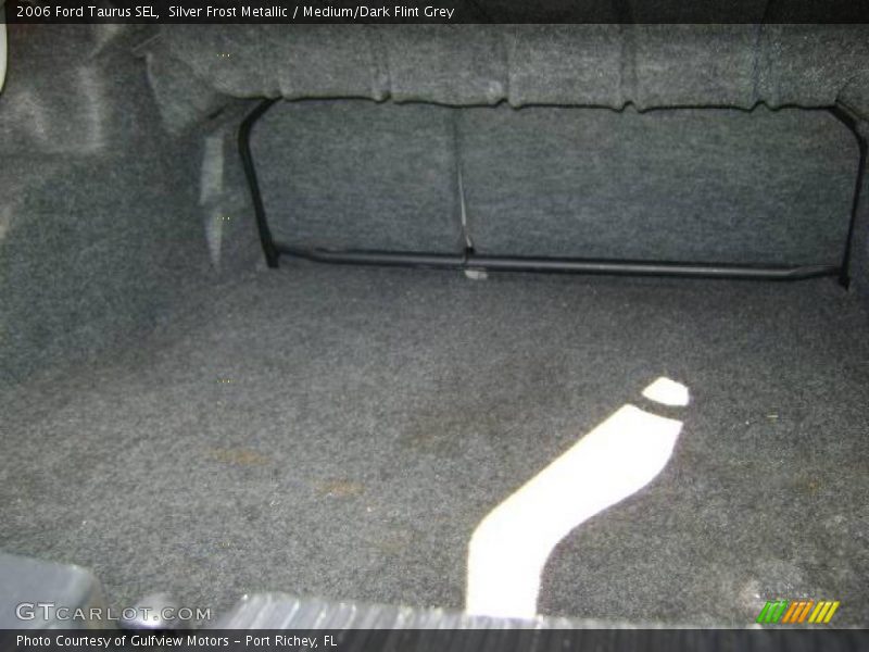 Silver Frost Metallic / Medium/Dark Flint Grey 2006 Ford Taurus SEL