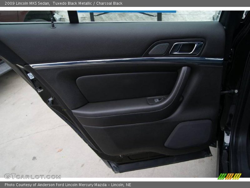 Tuxedo Black Metallic / Charcoal Black 2009 Lincoln MKS Sedan