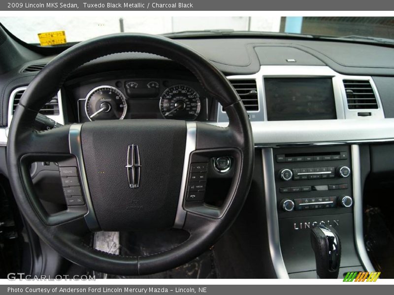 Tuxedo Black Metallic / Charcoal Black 2009 Lincoln MKS Sedan