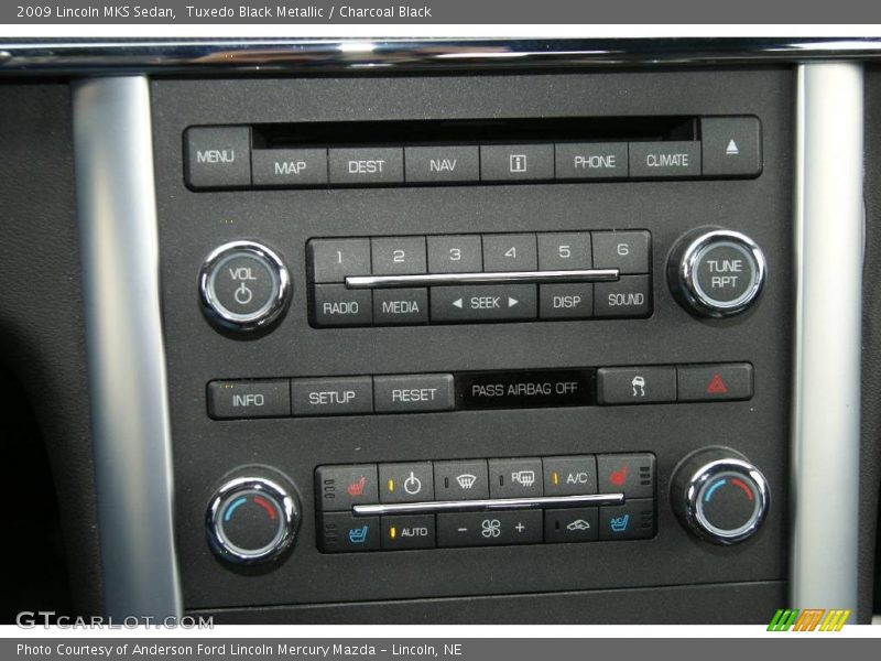 Tuxedo Black Metallic / Charcoal Black 2009 Lincoln MKS Sedan