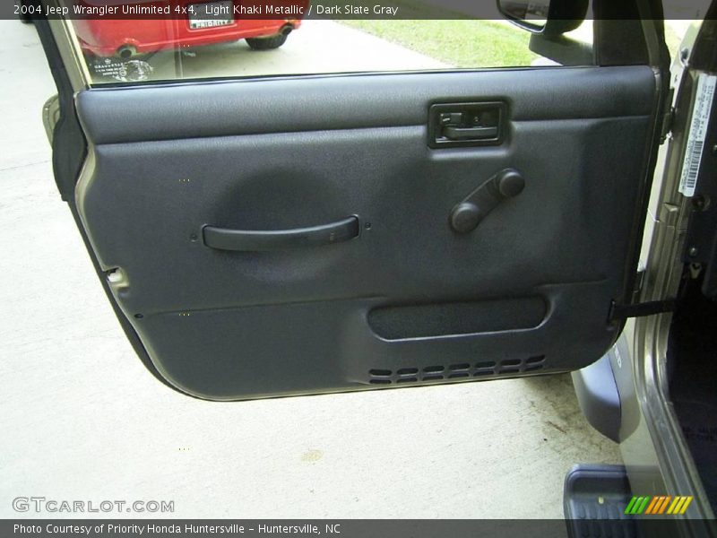 Light Khaki Metallic / Dark Slate Gray 2004 Jeep Wrangler Unlimited 4x4