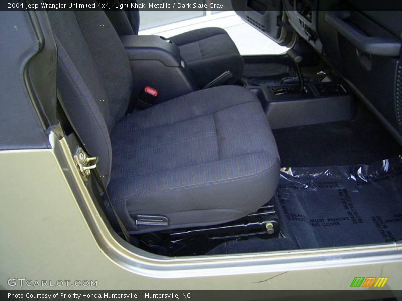 Light Khaki Metallic / Dark Slate Gray 2004 Jeep Wrangler Unlimited 4x4