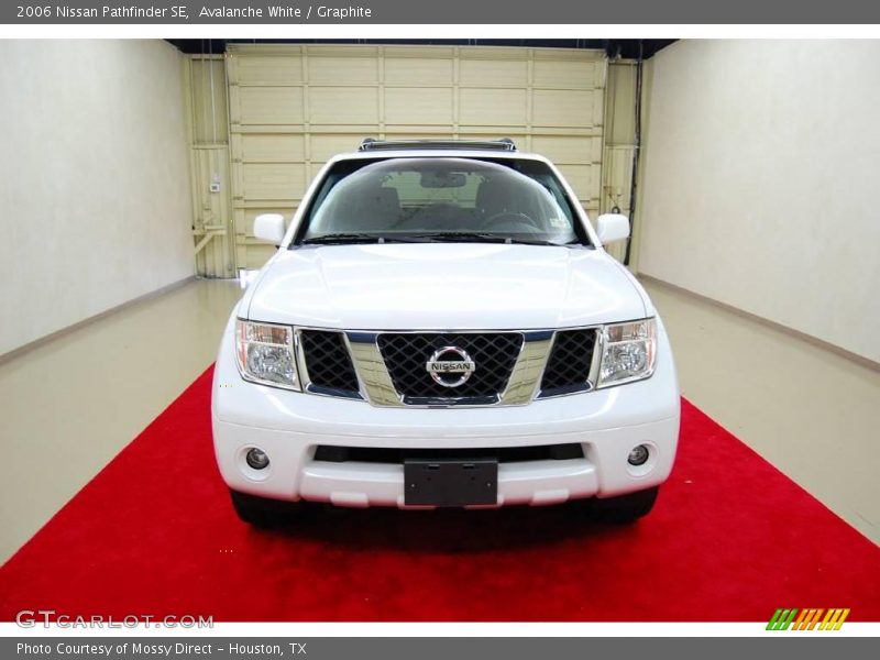 Avalanche White / Graphite 2006 Nissan Pathfinder SE
