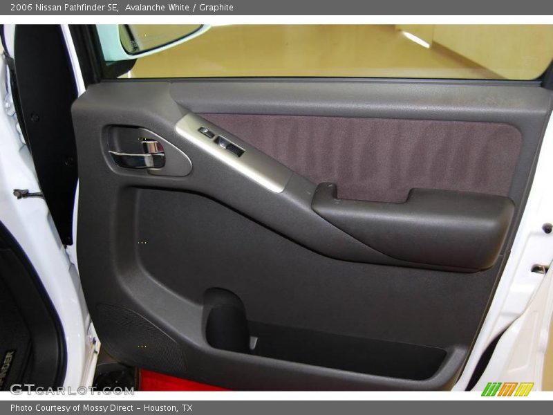 Avalanche White / Graphite 2006 Nissan Pathfinder SE