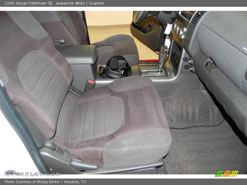 Avalanche White / Graphite 2006 Nissan Pathfinder SE