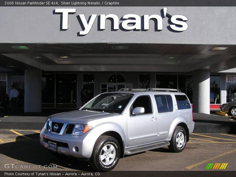 Silver Lightning Metallic / Graphite 2006 Nissan Pathfinder SE 4x4