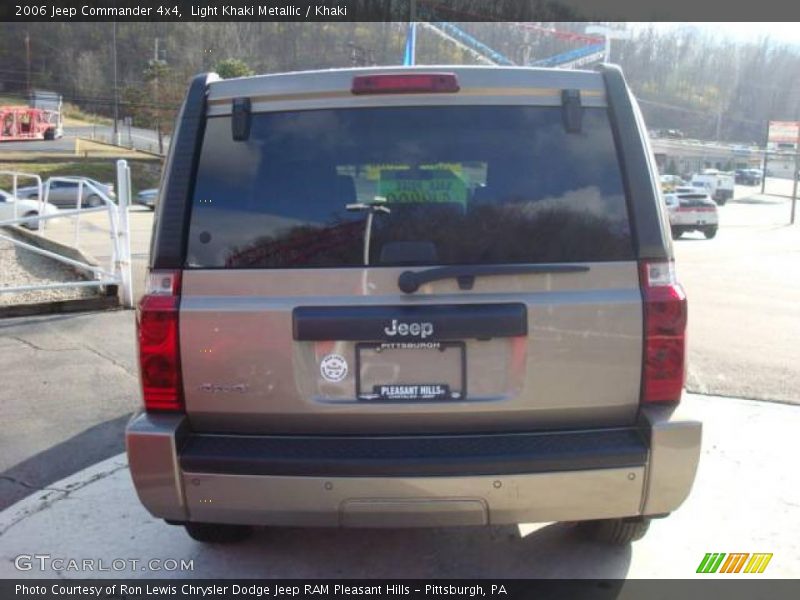 Light Khaki Metallic / Khaki 2006 Jeep Commander 4x4