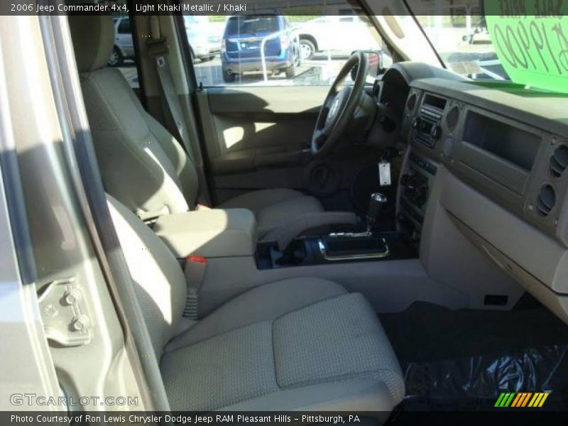 Light Khaki Metallic / Khaki 2006 Jeep Commander 4x4