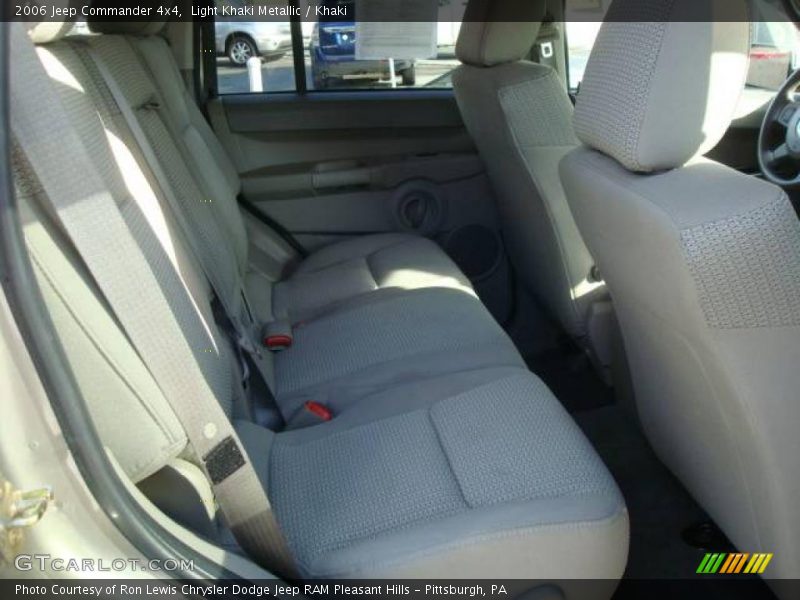 Light Khaki Metallic / Khaki 2006 Jeep Commander 4x4