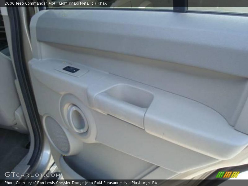 Light Khaki Metallic / Khaki 2006 Jeep Commander 4x4