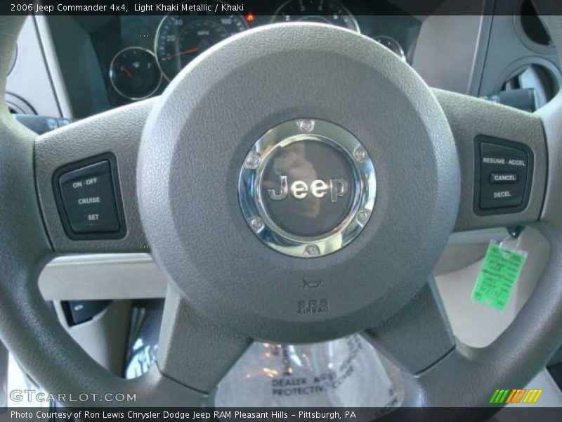 Light Khaki Metallic / Khaki 2006 Jeep Commander 4x4
