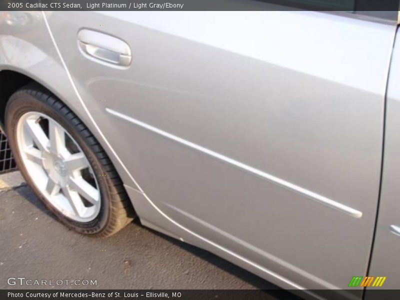 Light Platinum / Light Gray/Ebony 2005 Cadillac CTS Sedan