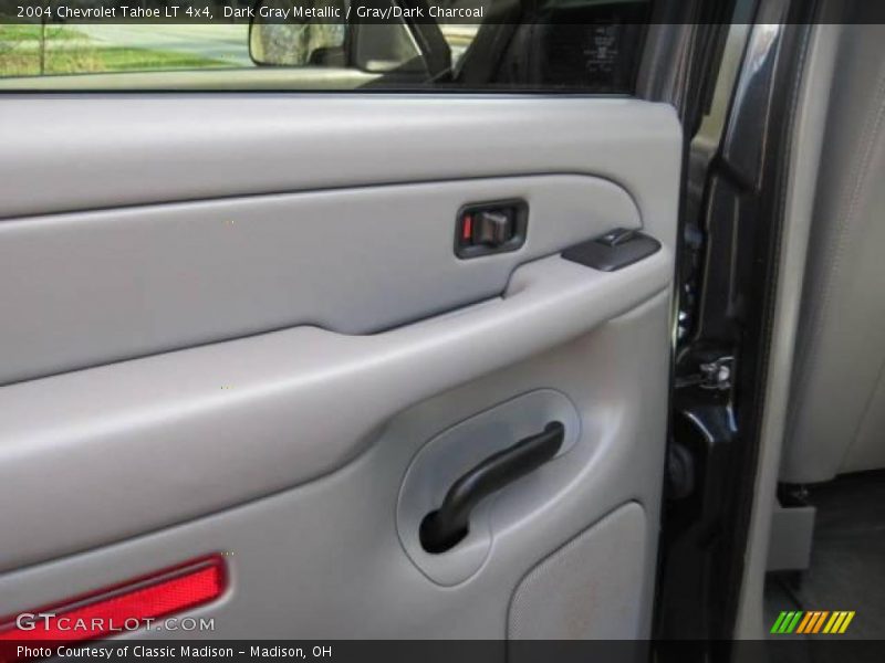 Dark Gray Metallic / Gray/Dark Charcoal 2004 Chevrolet Tahoe LT 4x4