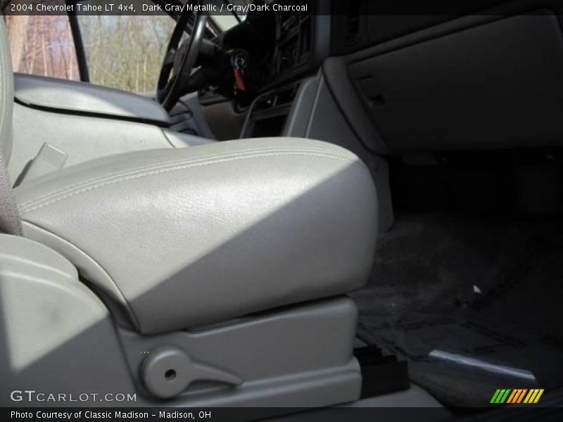 Dark Gray Metallic / Gray/Dark Charcoal 2004 Chevrolet Tahoe LT 4x4