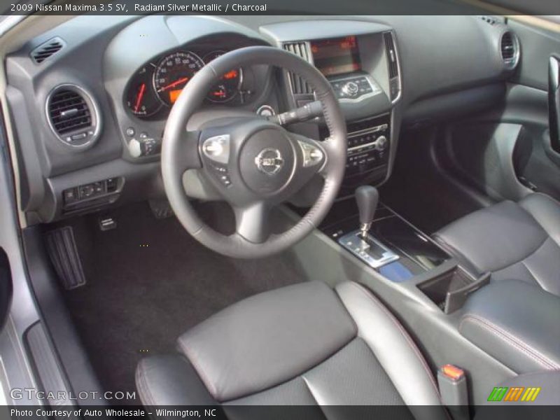 Radiant Silver Metallic / Charcoal 2009 Nissan Maxima 3.5 SV