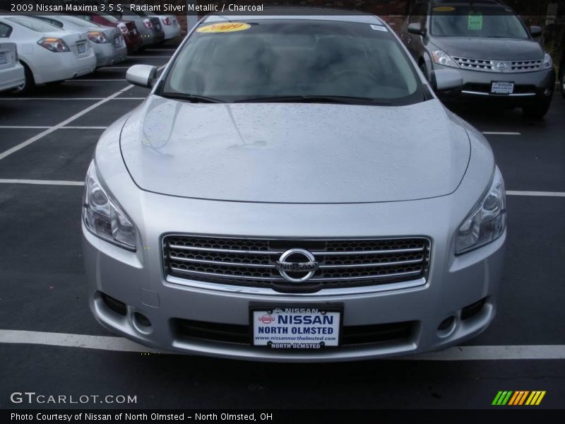Radiant Silver Metallic / Charcoal 2009 Nissan Maxima 3.5 S