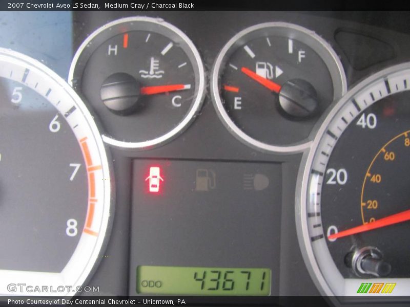 Medium Gray / Charcoal Black 2007 Chevrolet Aveo LS Sedan