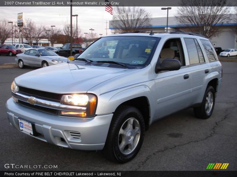 Moondust Metallic / Light Gray 2007 Chevrolet TrailBlazer LS 4x4