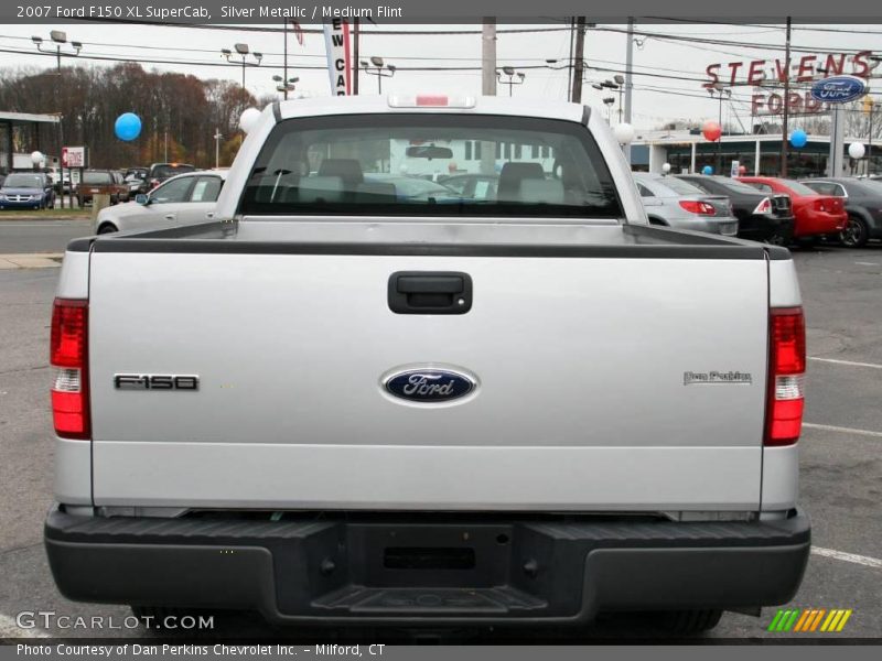 Silver Metallic / Medium Flint 2007 Ford F150 XL SuperCab