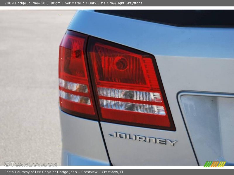Bright Silver Metallic / Dark Slate Gray/Light Graystone 2009 Dodge Journey SXT