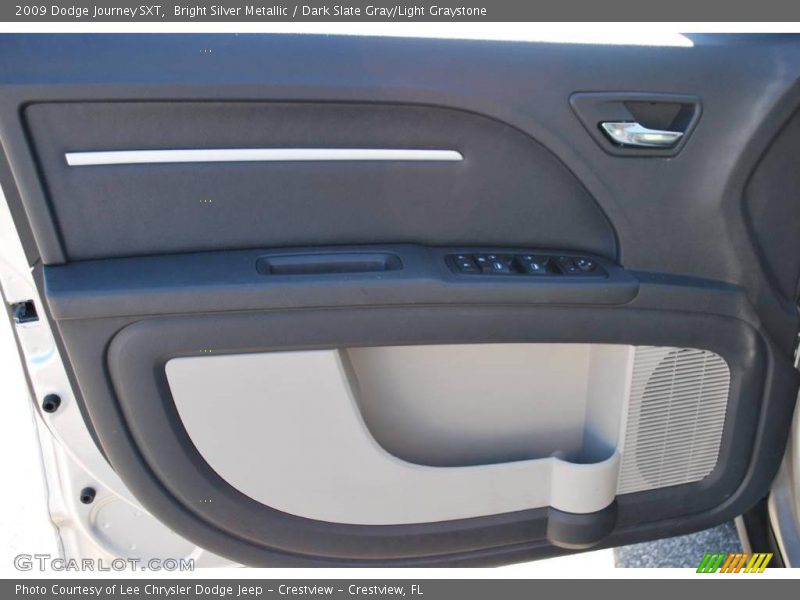 Bright Silver Metallic / Dark Slate Gray/Light Graystone 2009 Dodge Journey SXT
