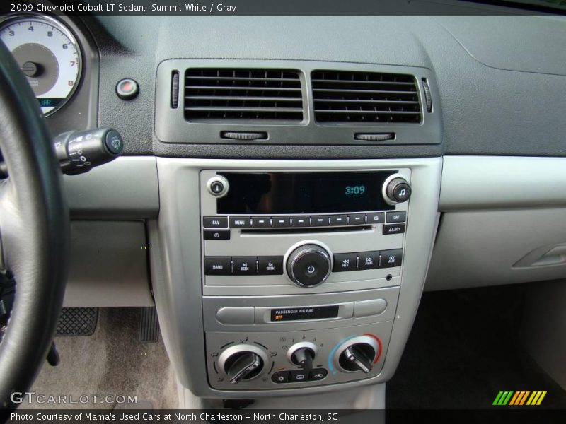 Summit White / Gray 2009 Chevrolet Cobalt LT Sedan