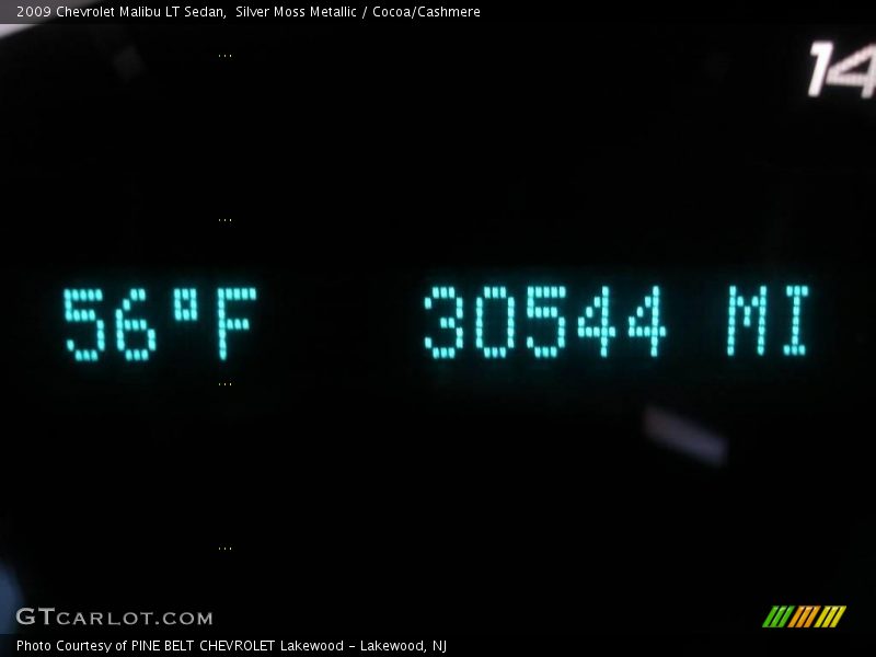 Silver Moss Metallic / Cocoa/Cashmere 2009 Chevrolet Malibu LT Sedan
