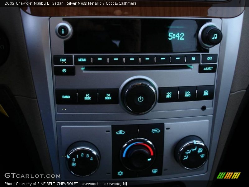 Silver Moss Metallic / Cocoa/Cashmere 2009 Chevrolet Malibu LT Sedan