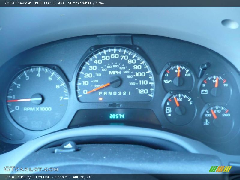 Summit White / Gray 2009 Chevrolet TrailBlazer LT 4x4