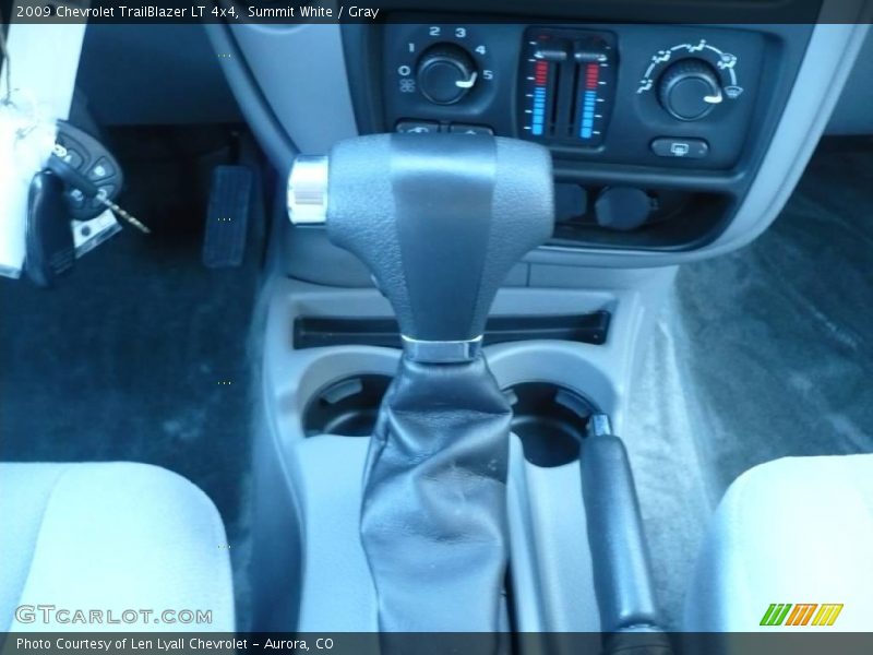 Summit White / Gray 2009 Chevrolet TrailBlazer LT 4x4