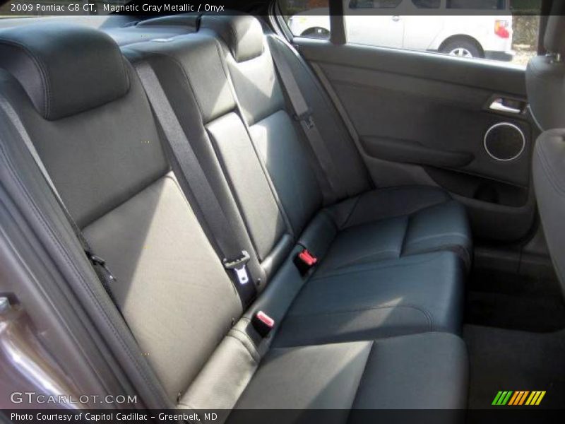 Magnetic Gray Metallic / Onyx 2009 Pontiac G8 GT