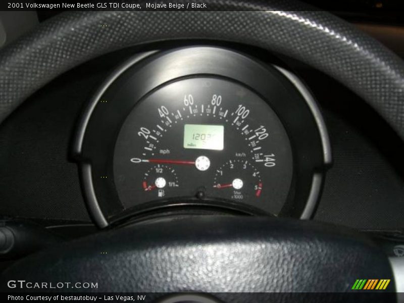 Mojave Beige / Black 2001 Volkswagen New Beetle GLS TDI Coupe