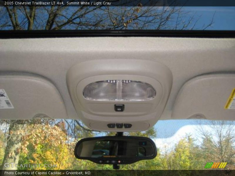 Summit White / Light Gray 2005 Chevrolet TrailBlazer LT 4x4